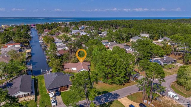 1601 College Pkwy, Gulf Breeze, FL 32563