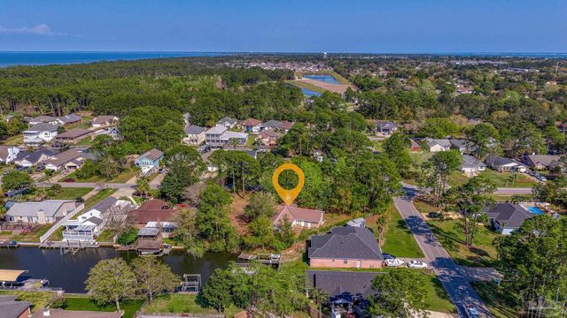 1601 College Pkwy, Gulf Breeze, FL 32563