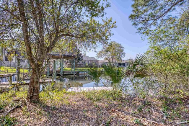 1601 College Pkwy, Gulf Breeze, FL 32563