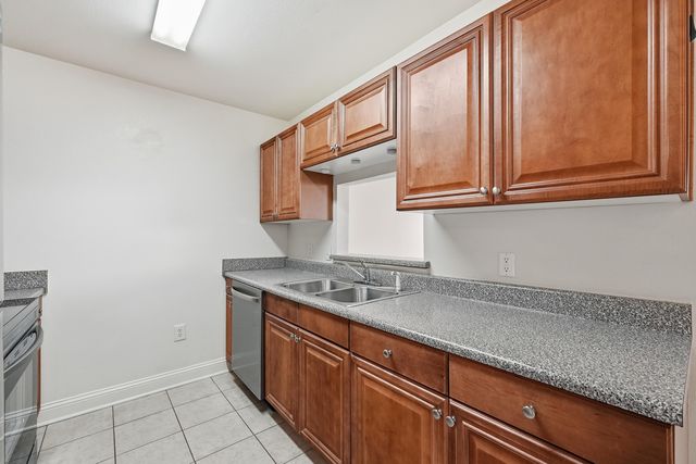 800 Majestic Drive, Crestview, FL 32536