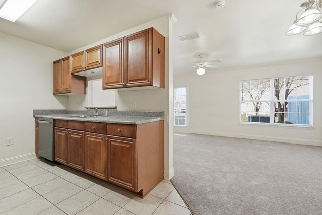 800 Majestic Drive, Crestview, FL 32536