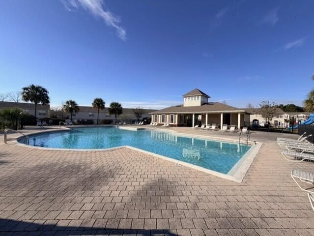 800 Majestic Drive, Crestview, FL 32536