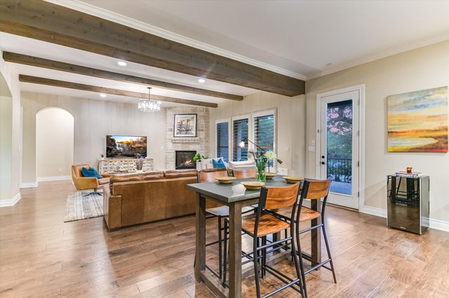 465 Lloyd LN, Dripping Springs, TX 78620