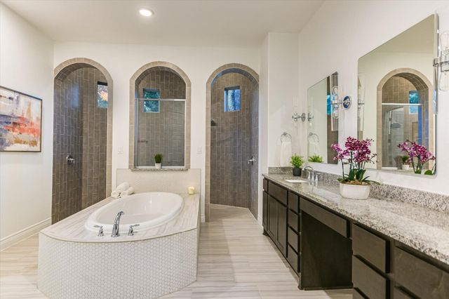 465 Lloyd LN, Dripping Springs, TX 78620