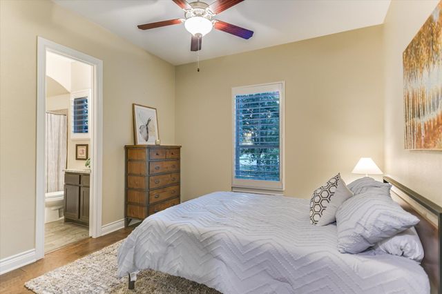465 Lloyd LN, Dripping Springs, TX 78620