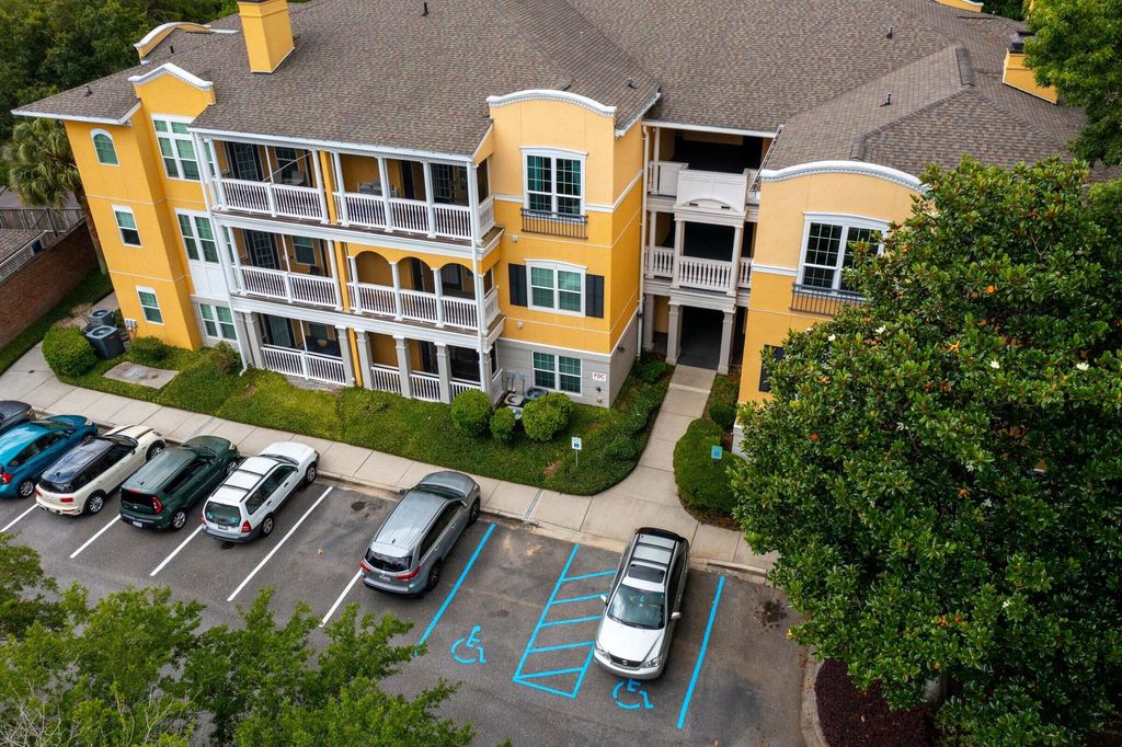 1035 Telfair Way, Charleston, SC 29412