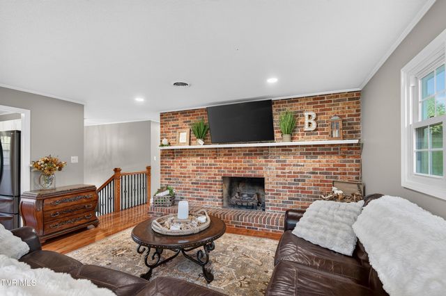 136 Patriot Circle, Bristol, VA 24201