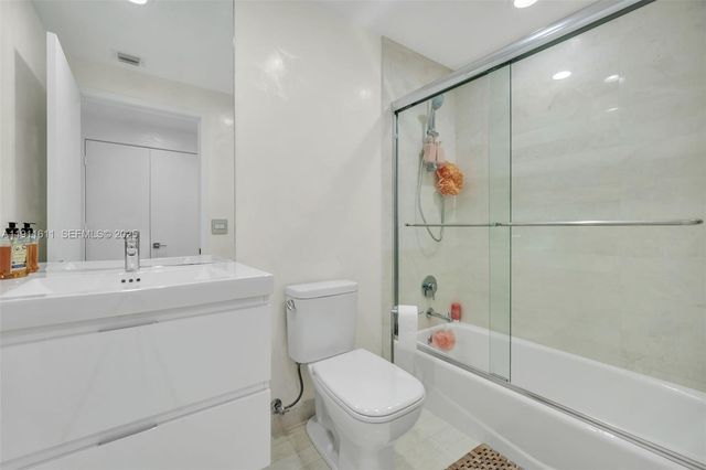 17301 Biscayne Boulevard 910, North Miami Beach, FL 33160