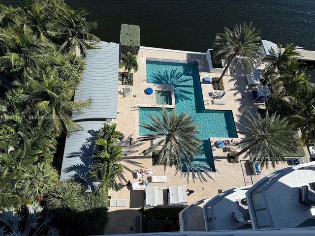 17301 Biscayne Boulevard 910, North Miami Beach, FL 33160