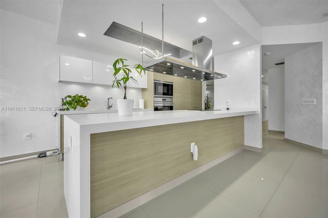 17301 Biscayne Boulevard 910, North Miami Beach, FL 33160