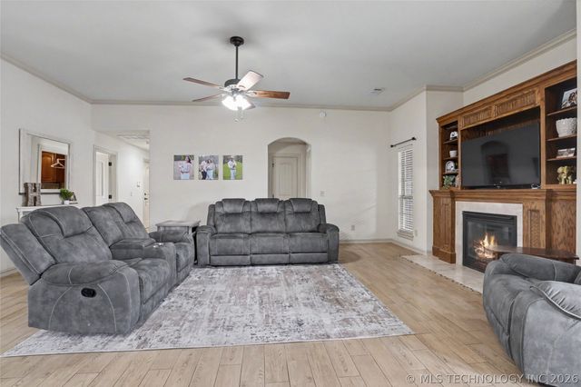 512 E Fargo Street, Broken Arrow, OK 74012