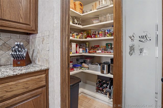 512 E Fargo Street, Broken Arrow, OK 74012