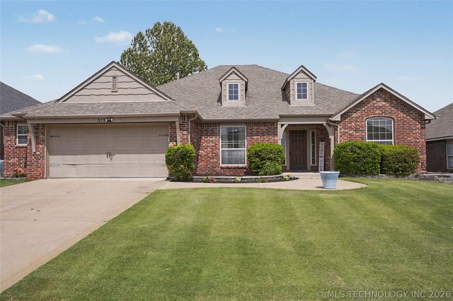 512 E Fargo Street, Broken Arrow, OK 74012