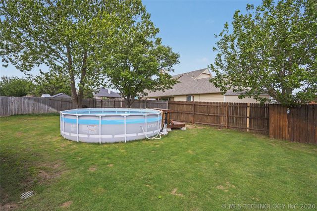 512 E Fargo Street, Broken Arrow, OK 74012