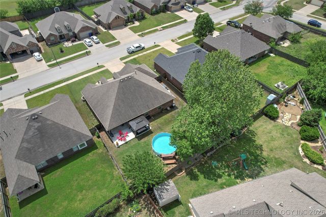 512 E Fargo Street, Broken Arrow, OK 74012