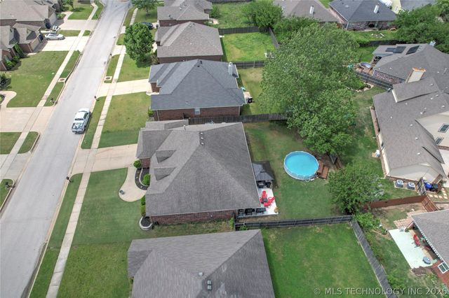 512 E Fargo Street, Broken Arrow, OK 74012