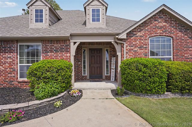 512 E Fargo Street, Broken Arrow, OK 74012