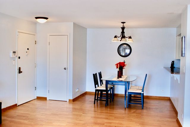 4710 Euclid Avenue 2D, Rolling Meadows, IL 60008