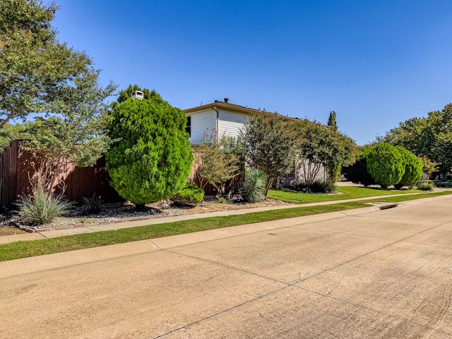 3002 Cedar Crest Drive, Mckinney, TX 75070