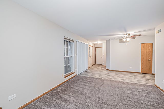 214 N Cathy Lane, Mount Prospect, IL 60056