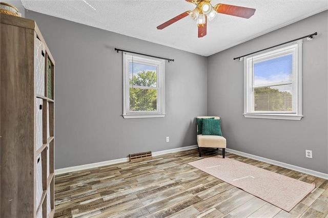 605 S Westview Drive, Richmond, MO 64085