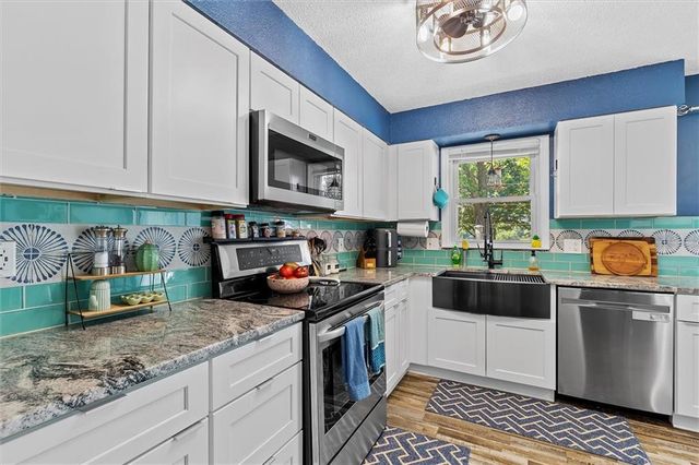 605 S Westview Drive, Richmond, MO 64085