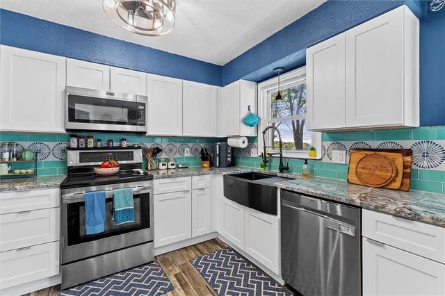 605 S Westview Drive, Richmond, MO 64085