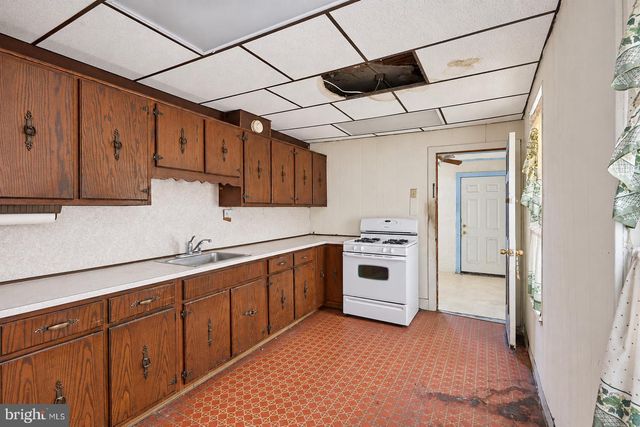 559 N FRONT ST, Reading, PA 19601