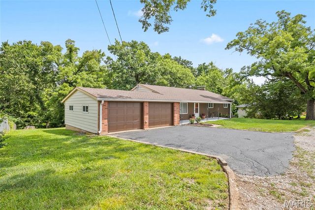 317 Vasel Drive, Fenton, MO 63026
