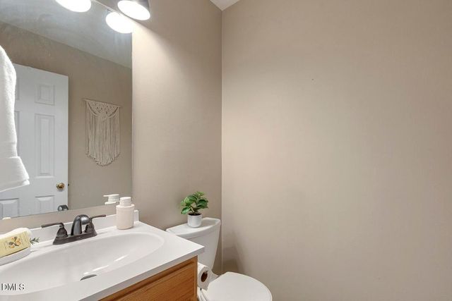 1753 E Ridge Heights Drive, Fuquay Varina, NC 27526