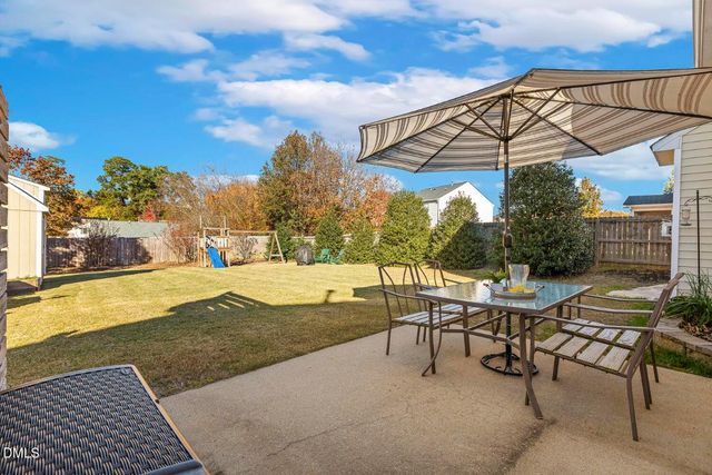 1753 E Ridge Heights Drive, Fuquay Varina, NC 27526