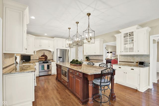 5771 Osprey Way, Carmel, IN 46033