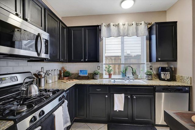 2073 Stone Wood Loop, Marysville, CA 95901