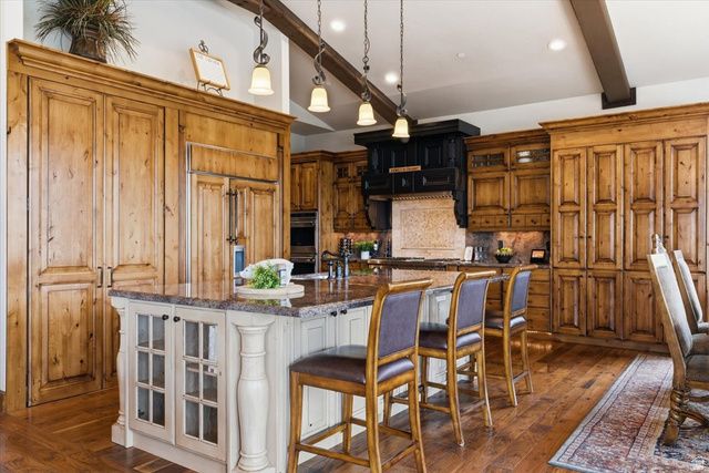 1291 S INNSBRUCK DR, Huntsville, UT 84317