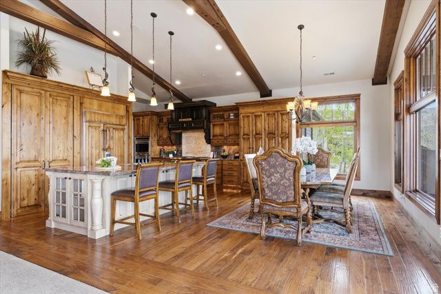 1291 S INNSBRUCK DR, Huntsville, UT 84317