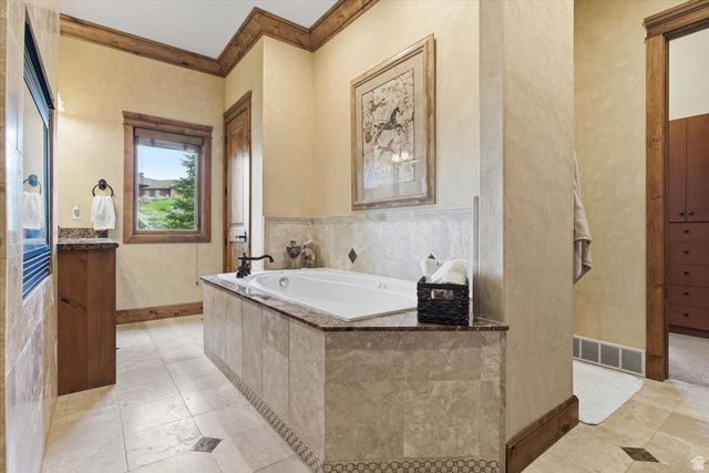 1291 S INNSBRUCK DR, Huntsville, UT 84317