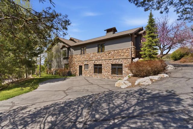 1291 S INNSBRUCK DR, Huntsville, UT 84317