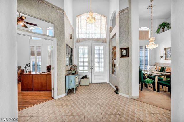 6240 North Hualapai Way, Las Vegas, NV 89149