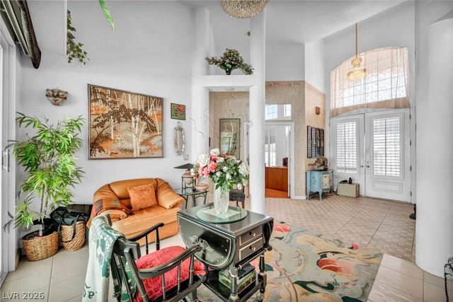 6240 North Hualapai Way, Las Vegas, NV 89149