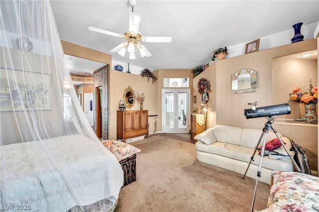 6240 North Hualapai Way, Las Vegas, NV 89149