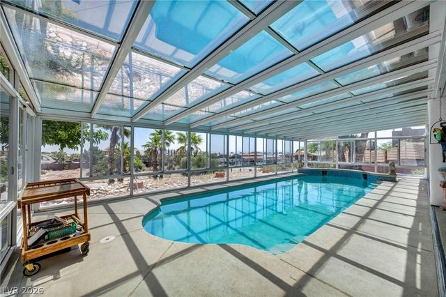 6240 North Hualapai Way, Las Vegas, NV 89149