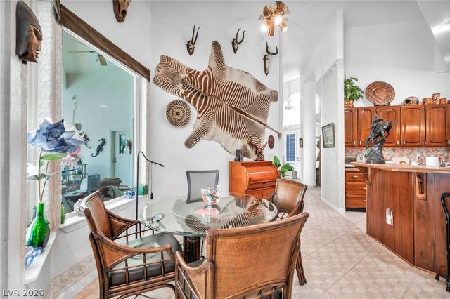 6240 North Hualapai Way, Las Vegas, NV 89149
