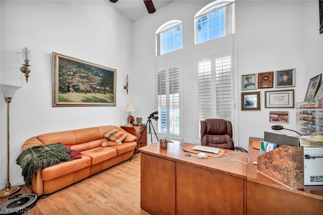 6240 North Hualapai Way, Las Vegas, NV 89149
