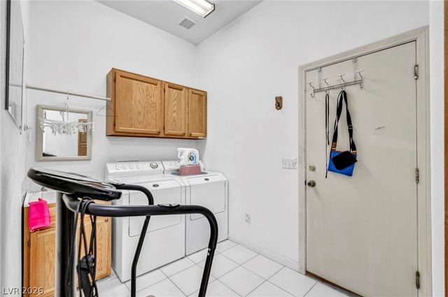 6240 North Hualapai Way, Las Vegas, NV 89149