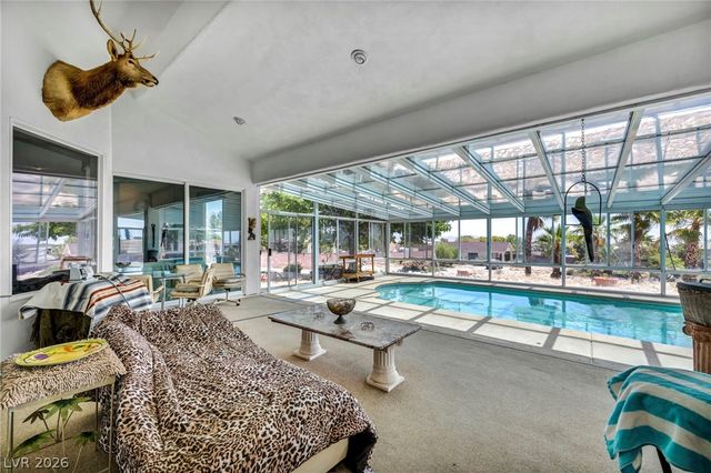 6240 North Hualapai Way, Las Vegas, NV 89149