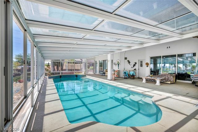 6240 North Hualapai Way, Las Vegas, NV 89149