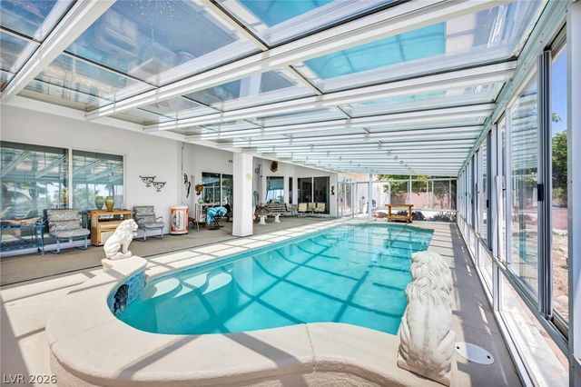 6240 North Hualapai Way, Las Vegas, NV 89149