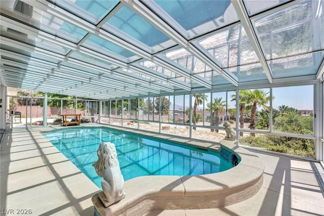 6240 North Hualapai Way, Las Vegas, NV 89149