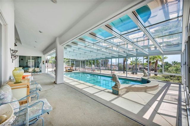 6240 North Hualapai Way, Las Vegas, NV 89149
