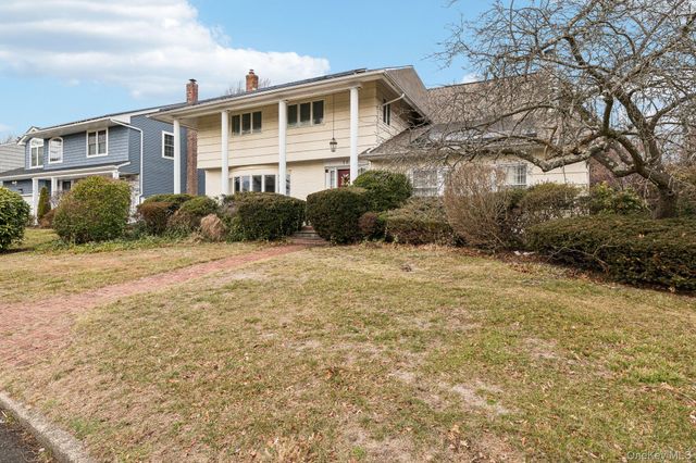 26 Dell Drive, East Rockaway, NY 11518